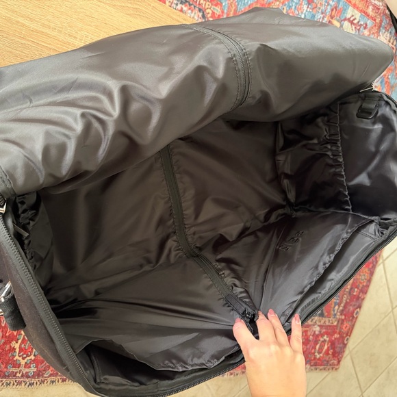BÉIS Garment Duffle Bag - Picture 10 of 14
